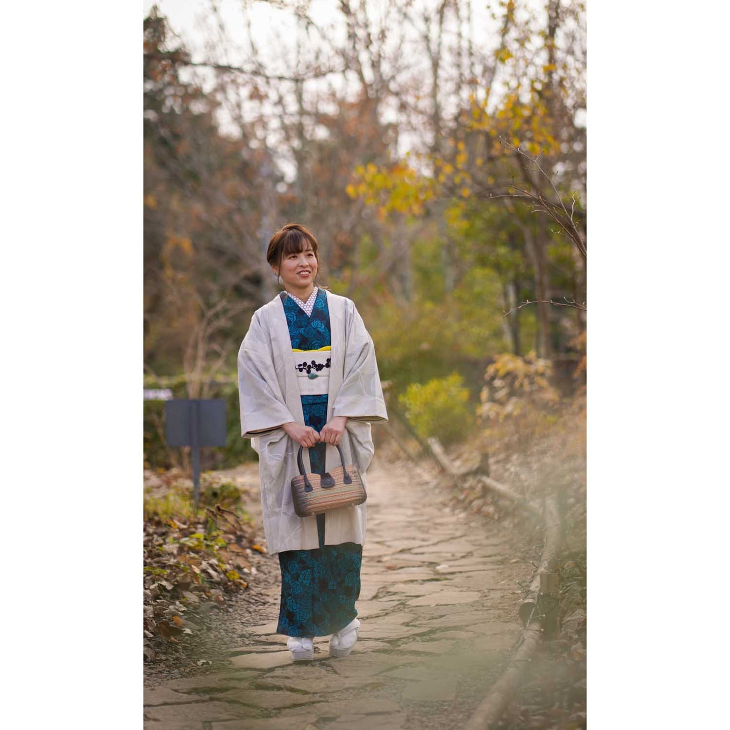 リーフ (ペールグレー)